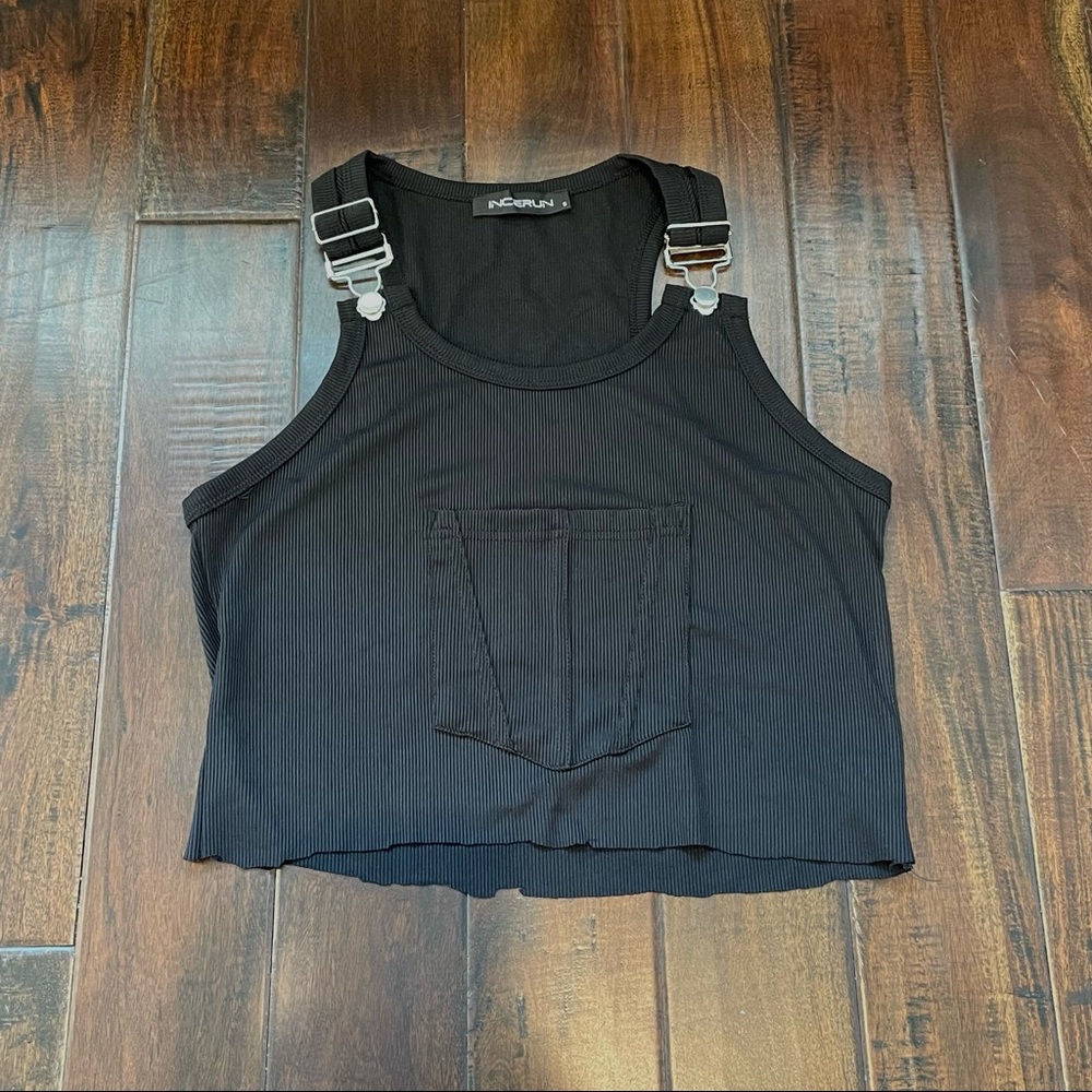Incerun Round Neck Black Shirt Silver Hardware